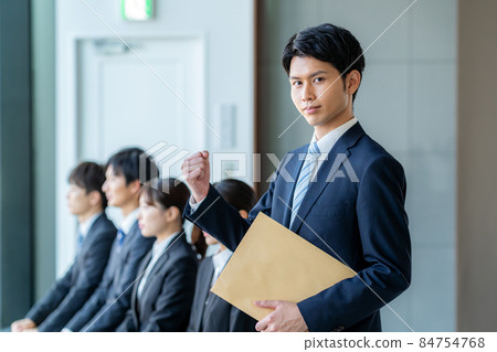 Students looking for a job 84754768