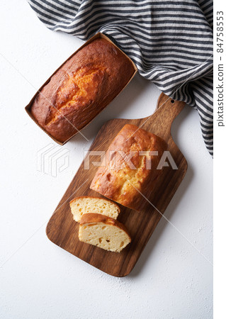 Pound Cake  84758553