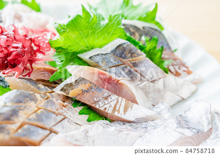 Horse mackerel sashimi 84758718