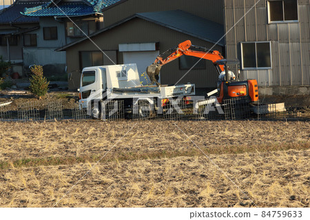初冬排水溝施工現場 84759633