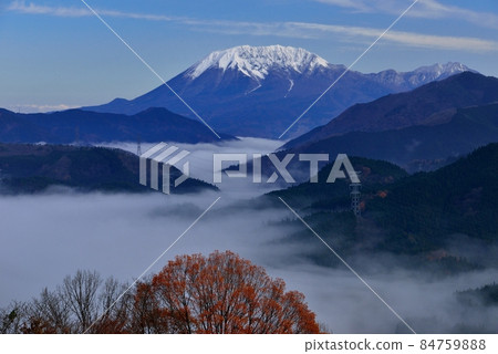 大山（博麗富士）和明治關的雲海 84759888