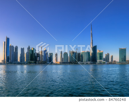 Cityscape of Dubai and panoramic view of Business bay, UAE 84760248
