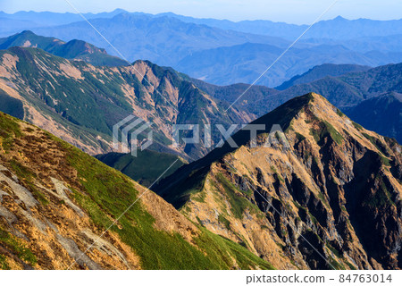 Tanigawa mountain range in late autumn, Ebisu Daikoku's head 84763014