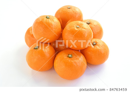 Mandarin orange (Satsuma mandarin orange) 84763459