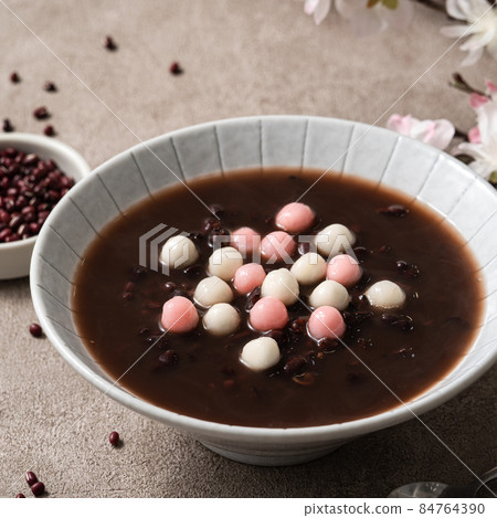 Tangyuan Winter Solstice Red White Pink Red Bean Tang yuan タンユエン 団子 Tangyuan Winter Solstice Red White Pink Red Bean Tang yuan タンユエン 団子 84764390
