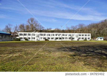 石狩市熱田小學(關閉) 石狩市熱田小學(關閉) 84765402