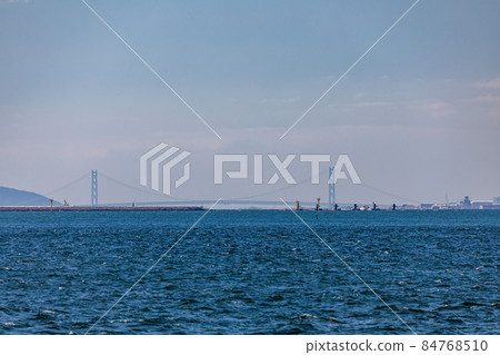 從大阪南港到明石海峽大橋波音737-86N從那霸到神戶2021年11月7日拍攝 從大阪南港到明石海峽大橋波音737-86N從那霸到神戶2021年11月7日拍攝 84768510