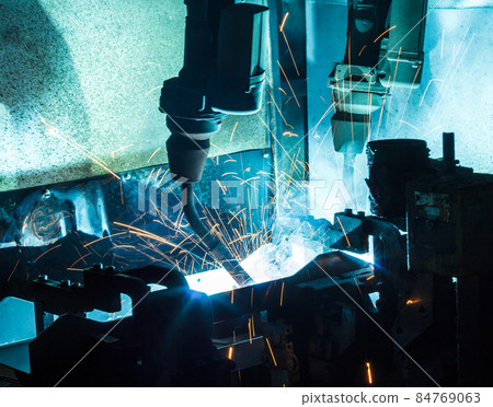 Welding robots movement in a car factory, 84769063