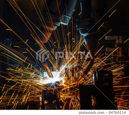 Welding robots movement in a car factory, 84769114