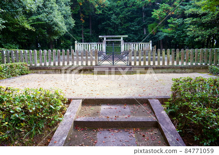 Mausoleum of Emperor Takamoto Ikeshima (Mausoleum of Emperor Takamoto) / Kashihara City, Nara Prefecture 84771059