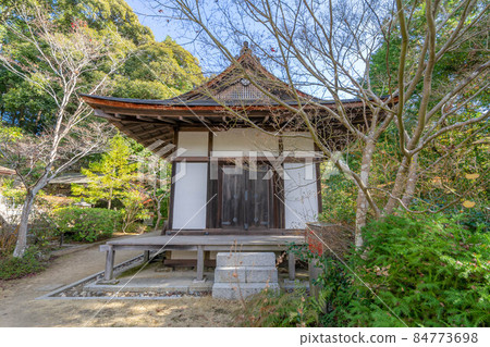 圓形寺廟 84773698