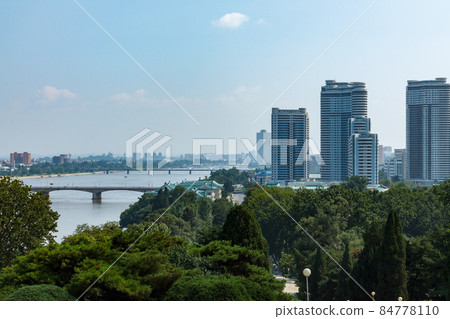 Taedong River, Pyongyang 84778110