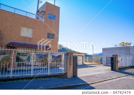 桐生川水壩管理所、梅田湖、紅葉季節、秋景 84782474