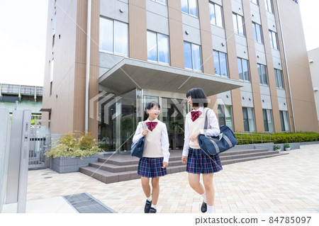 Junior high school attending junior high school Shooting cooperation: Japanese language school attached to Chuo Technical School Junior high school attending junior high school Shooting cooperation: Japanese language school attached to Chuo Technical School 84785097