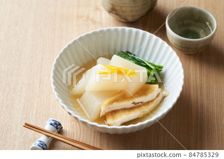 Stewed radish stew 84785329