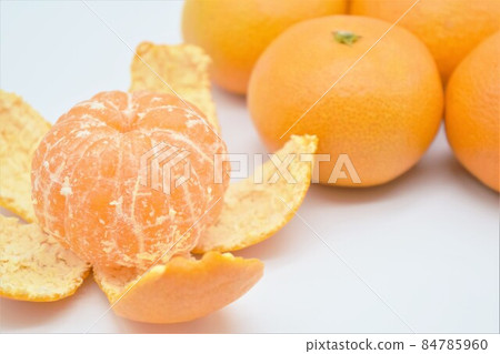 去皮的橘子 84785960