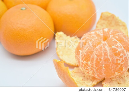 Peeled oranges 84786007