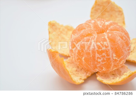 Peeled oranges Peeled oranges 84786286