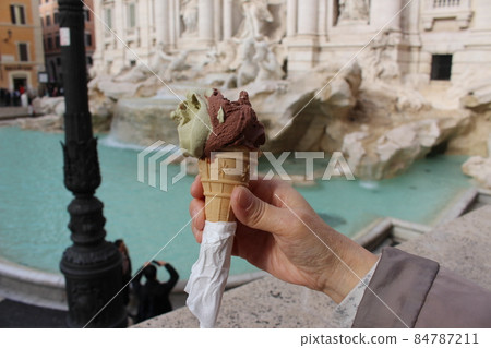 Trevi Fountain, Rome Trevi Fountain, Rome 84787211
