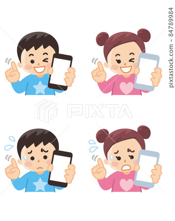 使用智能手機的兒童 使用智能手機的兒童 84789984