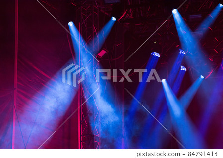 Stage lights 84791413