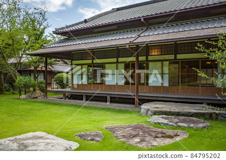 Exterior of Japanese house 84795202