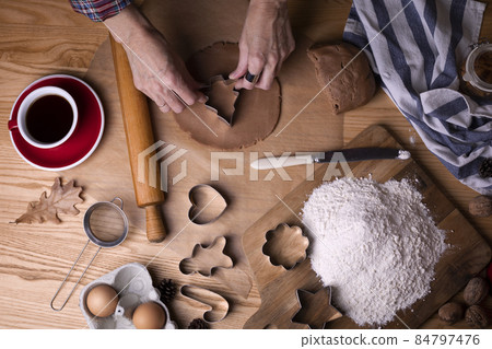 ginger cookies background 84797476