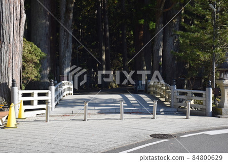 [Mt. Koya] Okunoin Ichinohashi 84800629