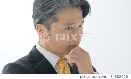 商人中間人認為 84802436