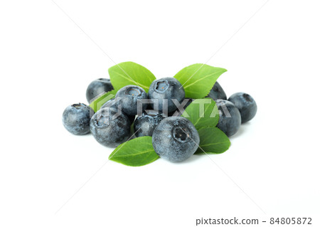 Fresh delicious blueberry isolated on white background 84805872