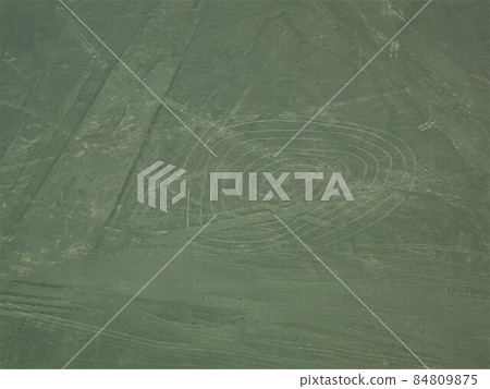 [Peru] Nasca ground painting: spiral lines 84809875
