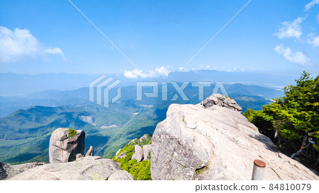 水垣山頂風景:八岳方向 水垣山頂風景:八岳方向 84810079