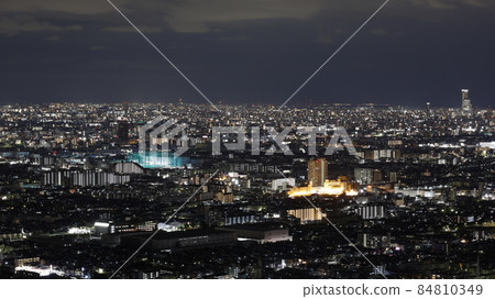從飯盛山、阿倍野 Harukas 和關西機場可以看到大阪市和堺市的夜景。 84810349