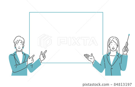 兩套女西裝指著白板 兩套女西裝指著白板 84813197