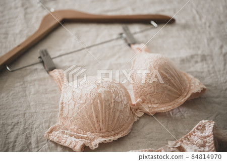Image material of brassiere and hanger lingerie 84814970