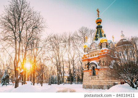 Gomel, Belarus. Chapel-tomb Of Paskevich 1870-1889 Years In City Park At Sunny Winter Day. Shining Sun In Park 84818411