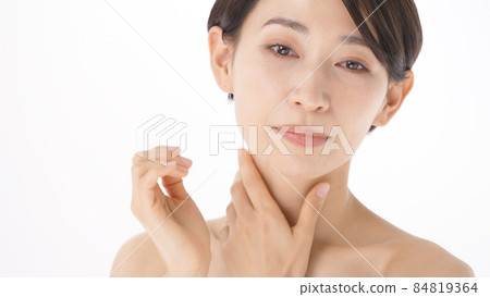 Beauty décolletage 淋巴按摩中間女性 84819364