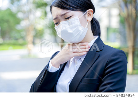 女性喉嚨痛,身體狀況不佳,找工作 女性喉嚨痛,身體狀況不佳,找工作 84824954