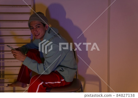 Neon and men 84827138