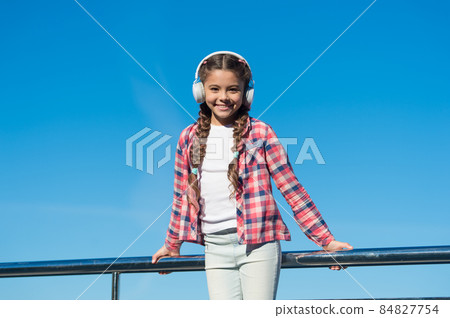 Make your kid happy with best rated kids headphones 84827754
