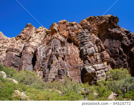 Sunny view of the landscape of Red Rock Canyon Sunny view of the landscape of Red Rock Canyon 84828772