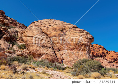 People doing rock climbing sports 84829144