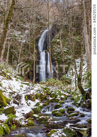 Okuse小河Yunii瀑布 Okuse小河Yunii瀑布 84829559