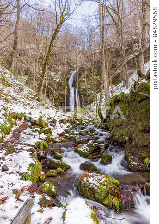 Waterfall of Okuse Stream Yunii Waterfall of Okuse Stream Yunii 84829568