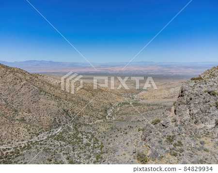 Sunny view of the landscape in Red Rock Canyon Sunny view of the landscape in Red Rock Canyon 84829934