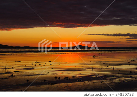 Sunset at Cape Le Grand Beach on the outskirts of Esperance, Australia 84830758
