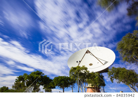 Giant Parabona Antenna at the Carnarvon Space and Technology Museum, Australia 84835942
