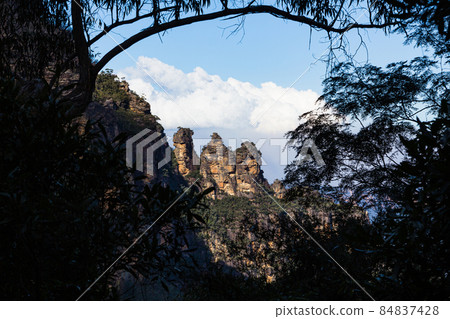 澳大利亞新南威爾士州藍山國家公園的三姐妹 84837428