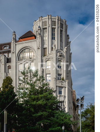 Streets of the old town of Budapest, Hungary 84838206