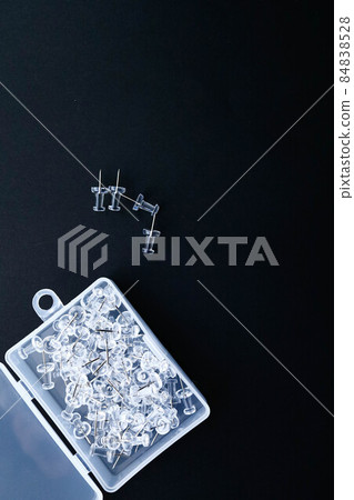 圖釘圖釘 84838528